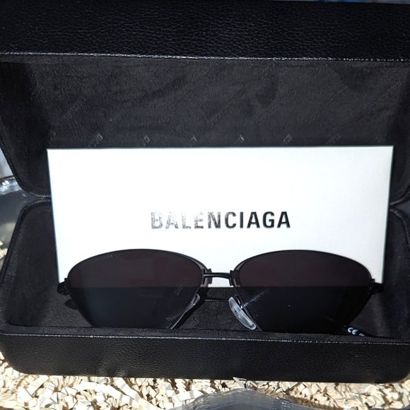 Balenciaga Triangular Frame Sunglasses - Picture 1 of 3